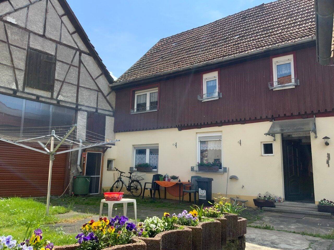 Einfamilienhaus nebst großer Scheune in Bischleben., 99094 Erfurt