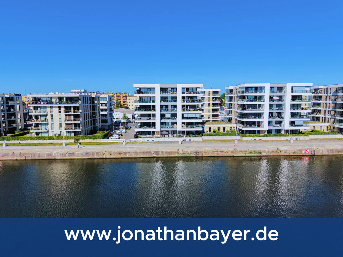 Exklusives Wohnen am Wasser – Hochwertige 3 Zimmer Eigentumswohnung mit Hafen-Panorama, 27568 Bremerhaven (Lehe Mitte Überseehafen)