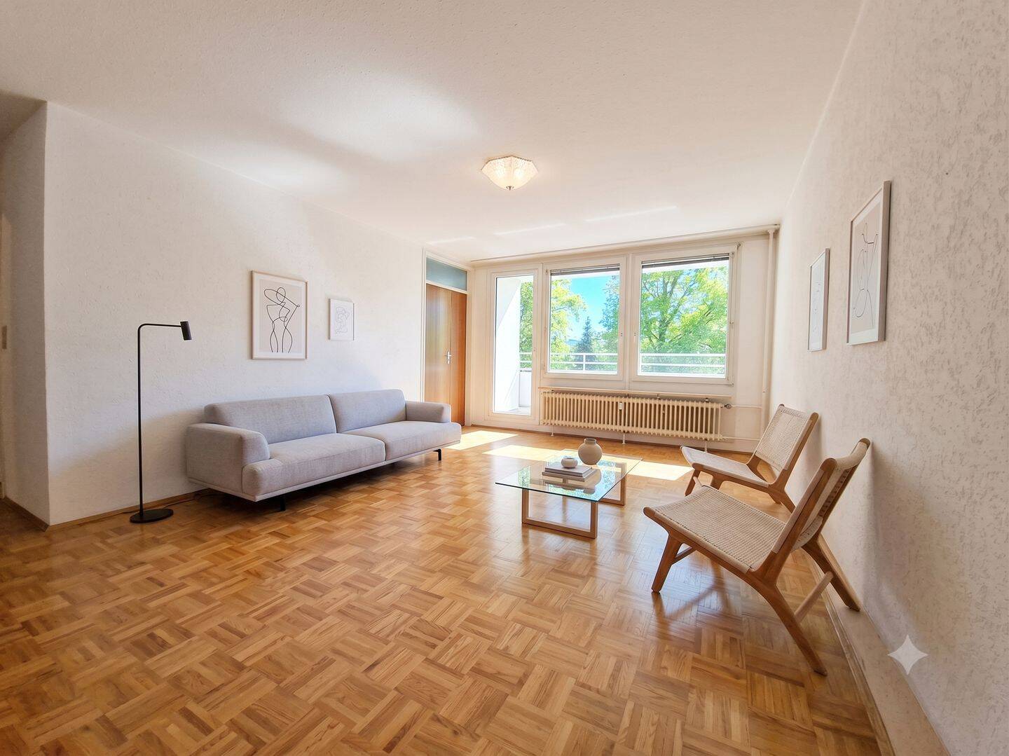 Großzügge 4-Zimmerwohnung mit zwei Balkonen und TG in Konstanz, 78467 Konstanz