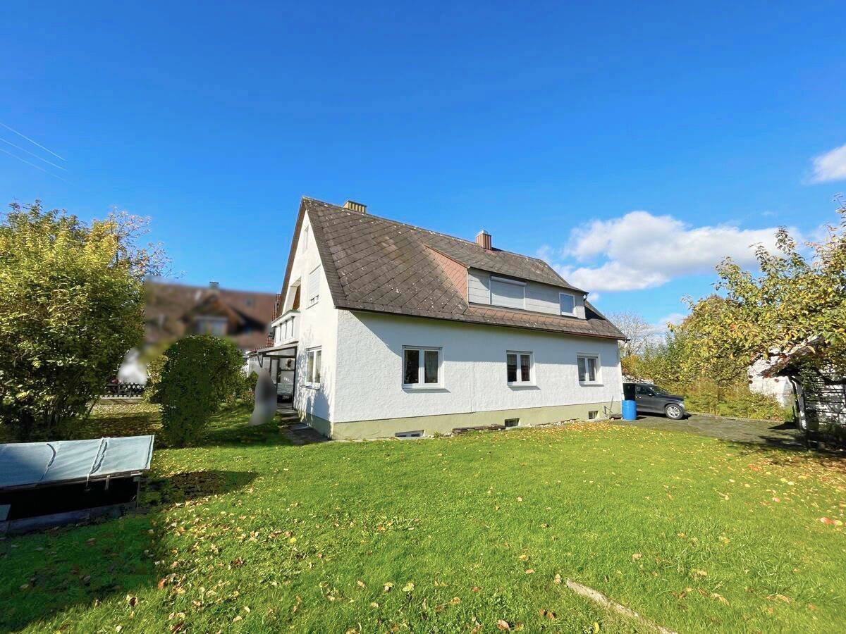 Ein- bis Zweifamilienhaus mit Garage und Werkstatt in Neu-Ulm/Reutti, 89233 Neu-Ulm