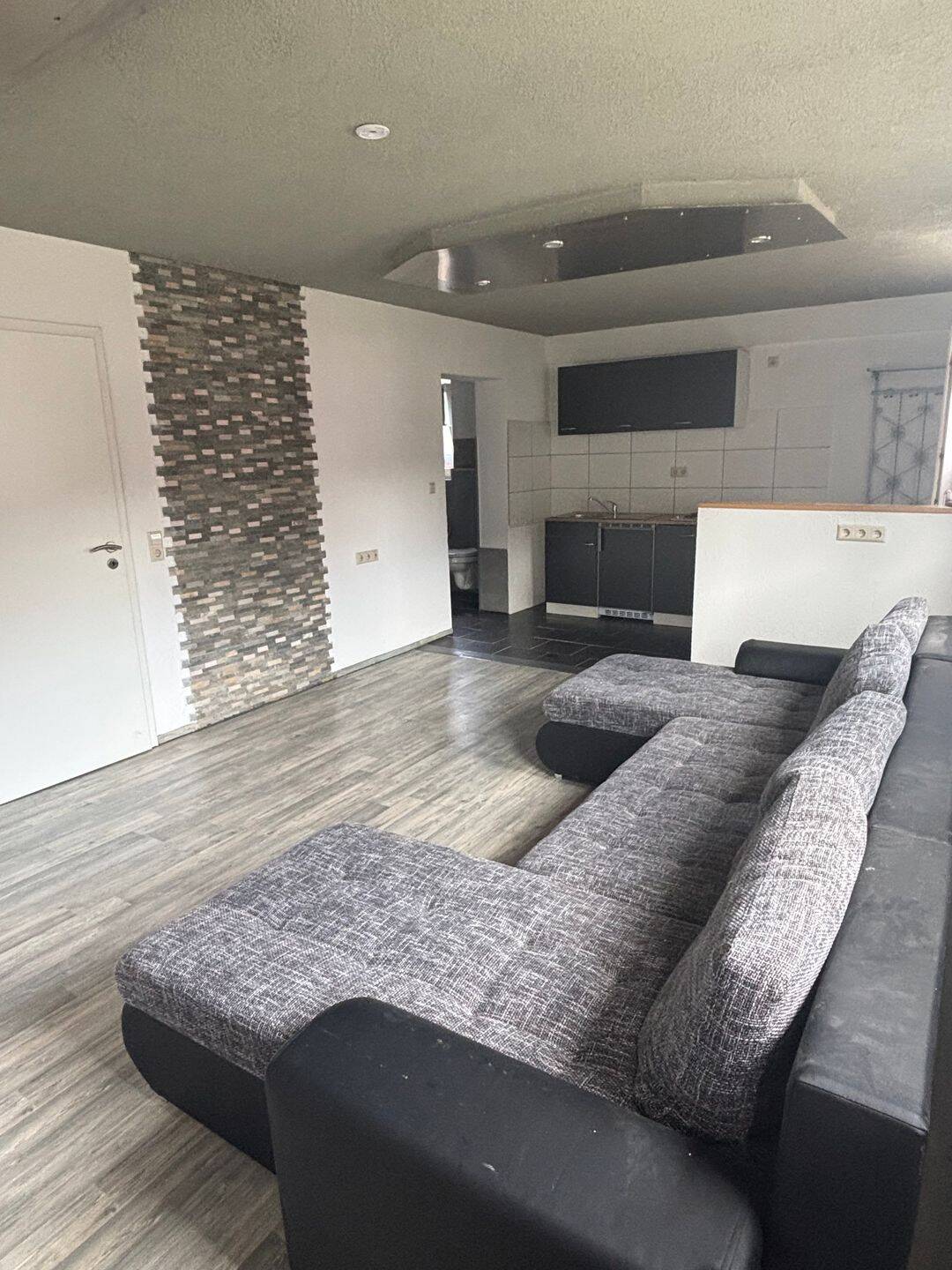 1 Zimmer Wohnung an Pendler oder Werkstudenten, 75446 Wiernsheim