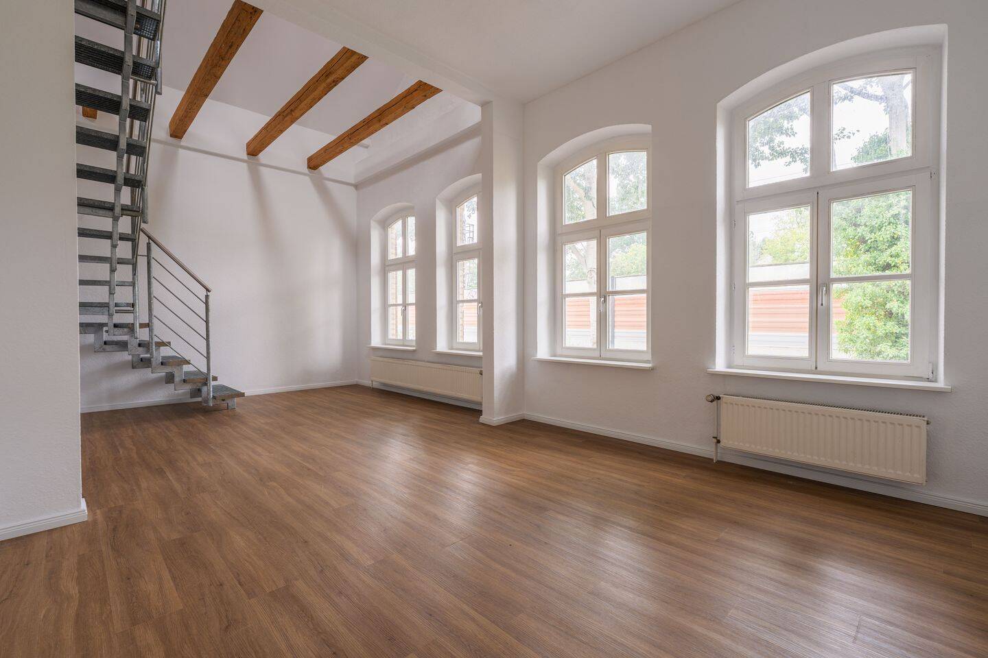 Erstbezug nach Sanierung: Großzügige 113 m² Maisonette mit Galerie, Einbauküche & großem Balkon, 27749 Delmenhorst (Düsternort Mitte Schafkoven/Donneresch Stickgras/Annenriede)