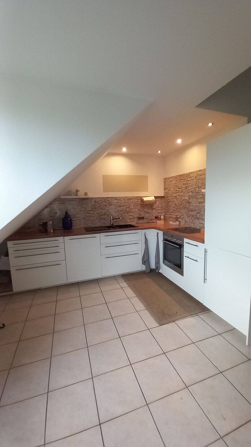 Attraktive Dachgeschosswohnung in Rees, 46459 Rees