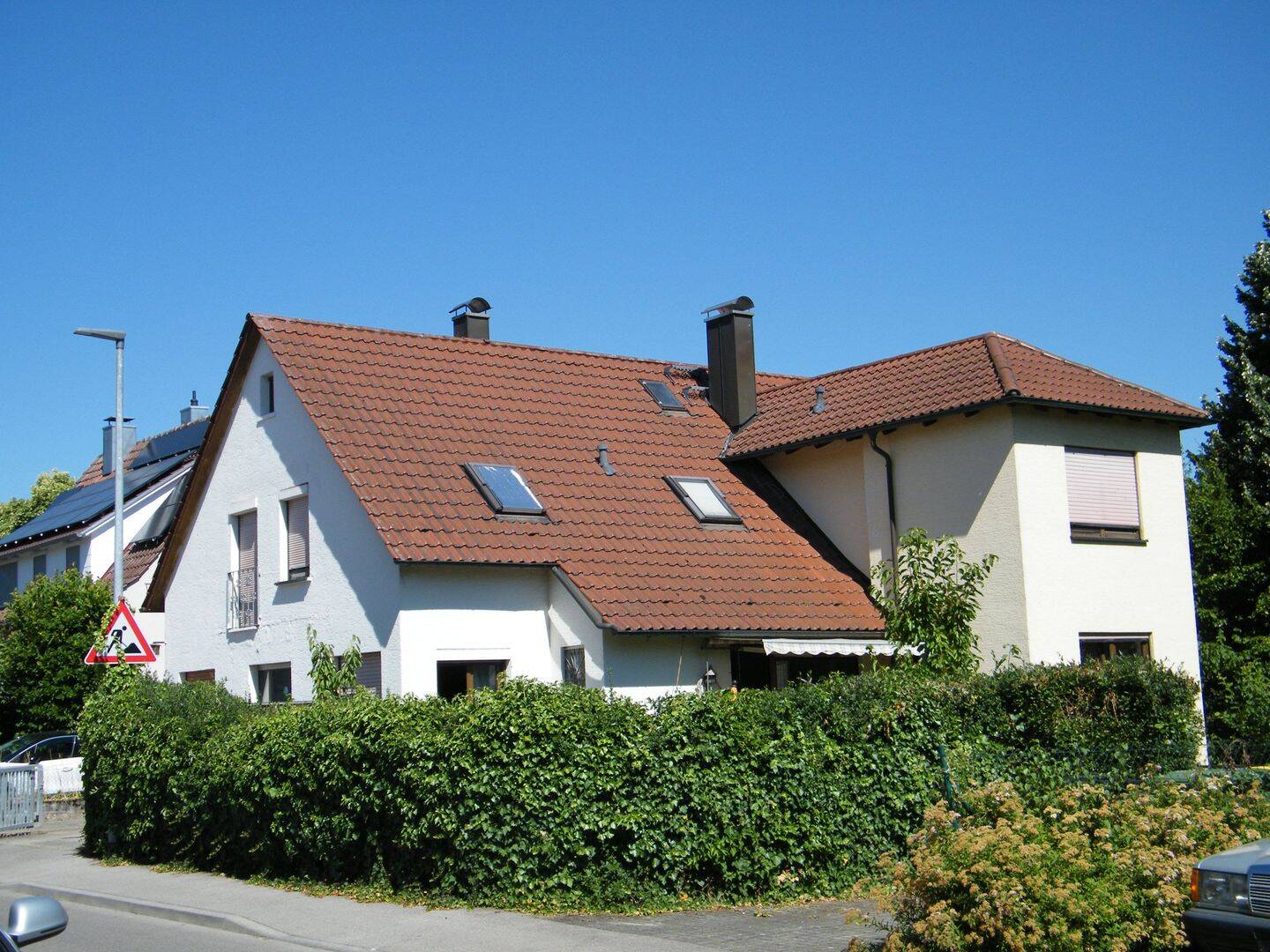 2-Fam-Haus in Bietigheim-Bissingen (Ortsteil Bissingen) mit großem Garten und Garage, 74321 Bietigheim-Bissingen