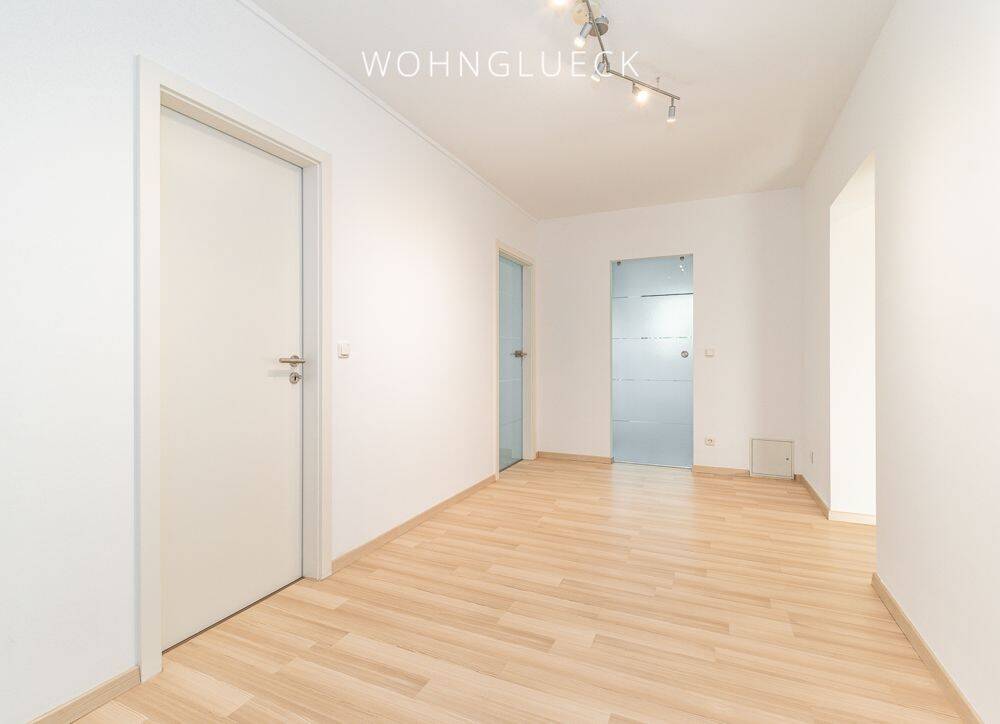 4-ZIMMER-WOHNUNG MIT BALKON IN BEGEHRTER LAGE VON GÖGGINGEN, 86199 Augsburg (Bergheim Göggingen Haunstetten Inningen)