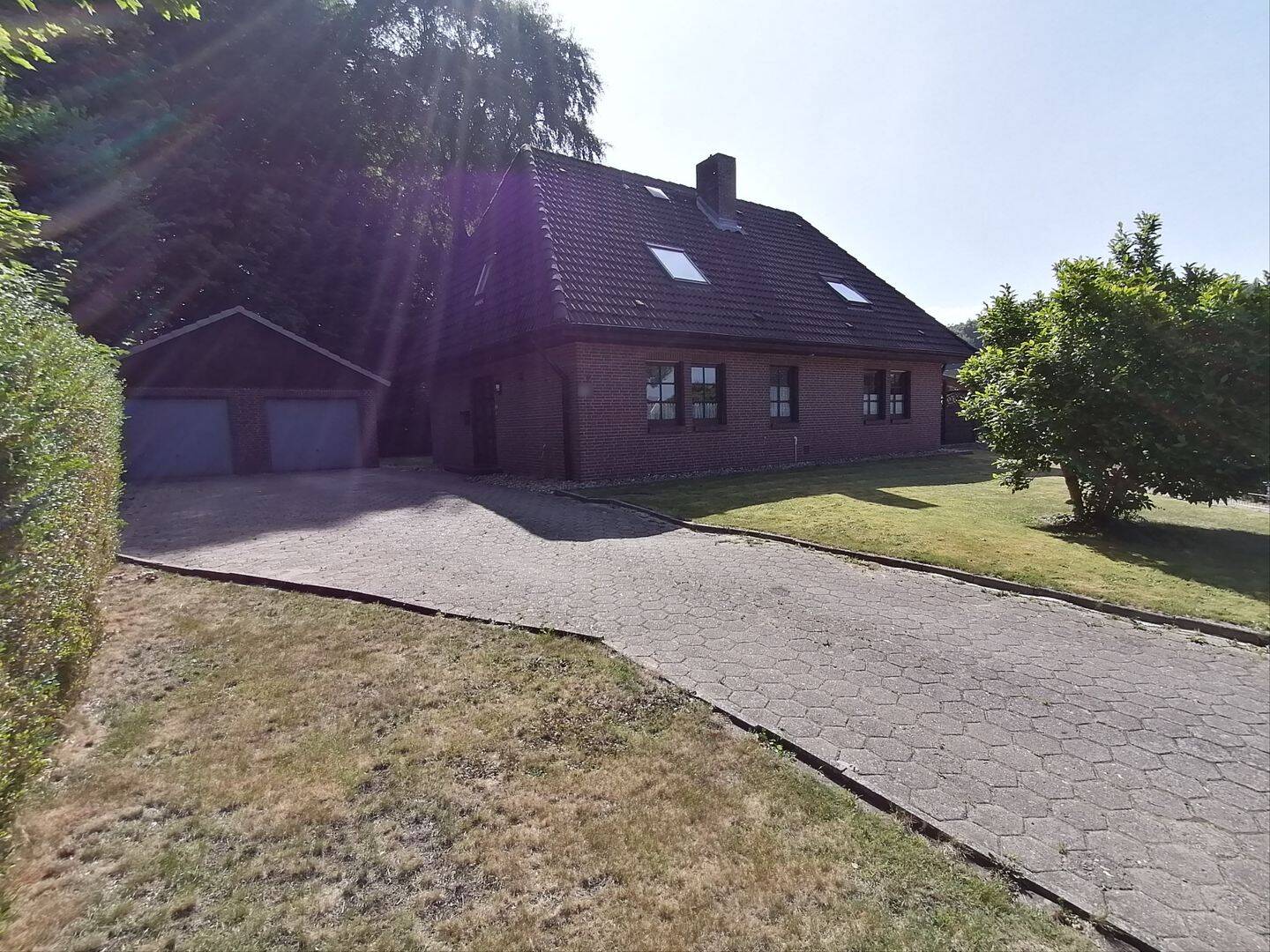 Einfamilienhaus auf großem Grundstück in Hohenlockstedt sucht neue Bewohner, 25551 Hohenlockstedt