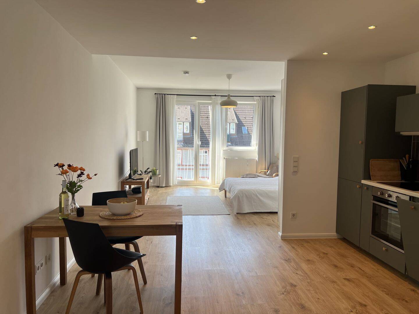 Helle 1-Zimmer-Wohnung nahe Kurfürstendamm – voll ausgestattet, 10707 Berlin (Charlottenburg-Wilmersdorf Charlottenburg Wilmersdorf)