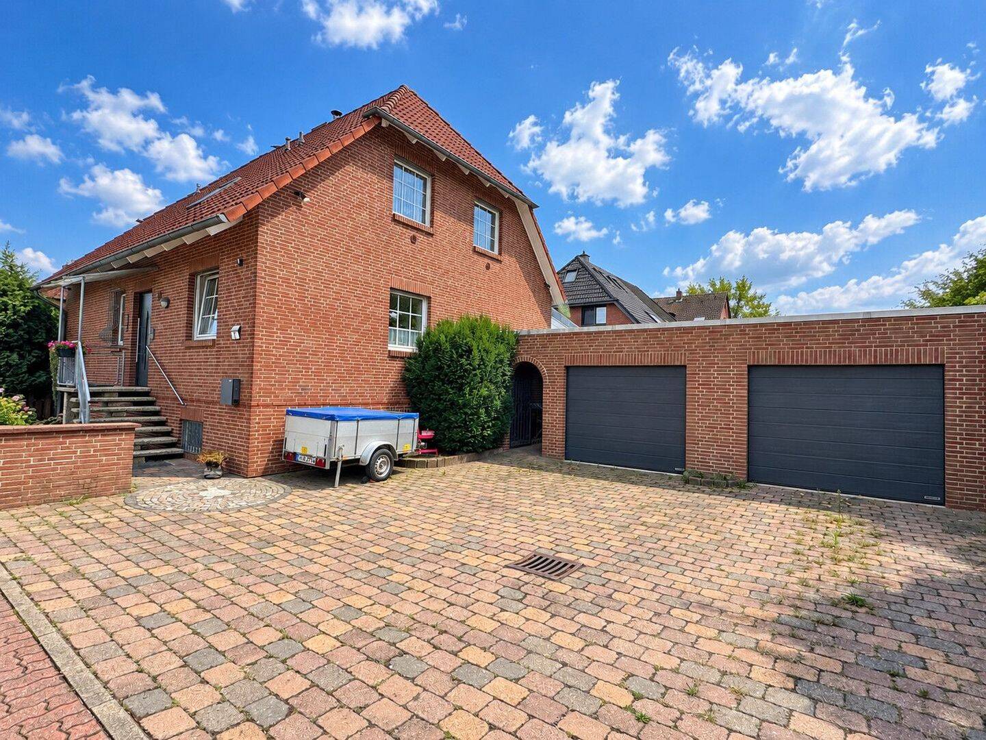 Ihr neues IMMOBILIEN QUARTIER: Familienfreundliches Haus in ruhiger Spielstraße von Dedensen, 30926 Seelze