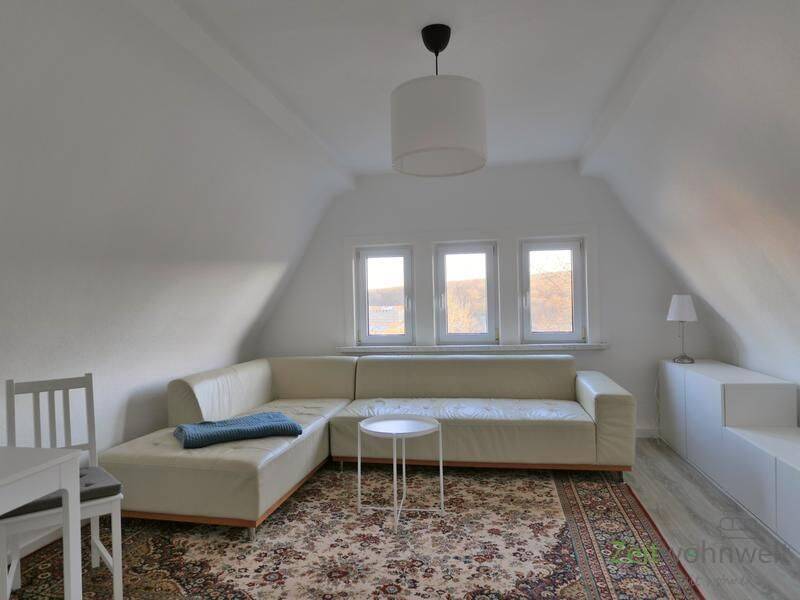 (EF1230_M) Erfurt: Hochheim, kleine möblierte Dachgeschosswohnung mit schönem Ausblick über Erfurt, 99094 Erfurt