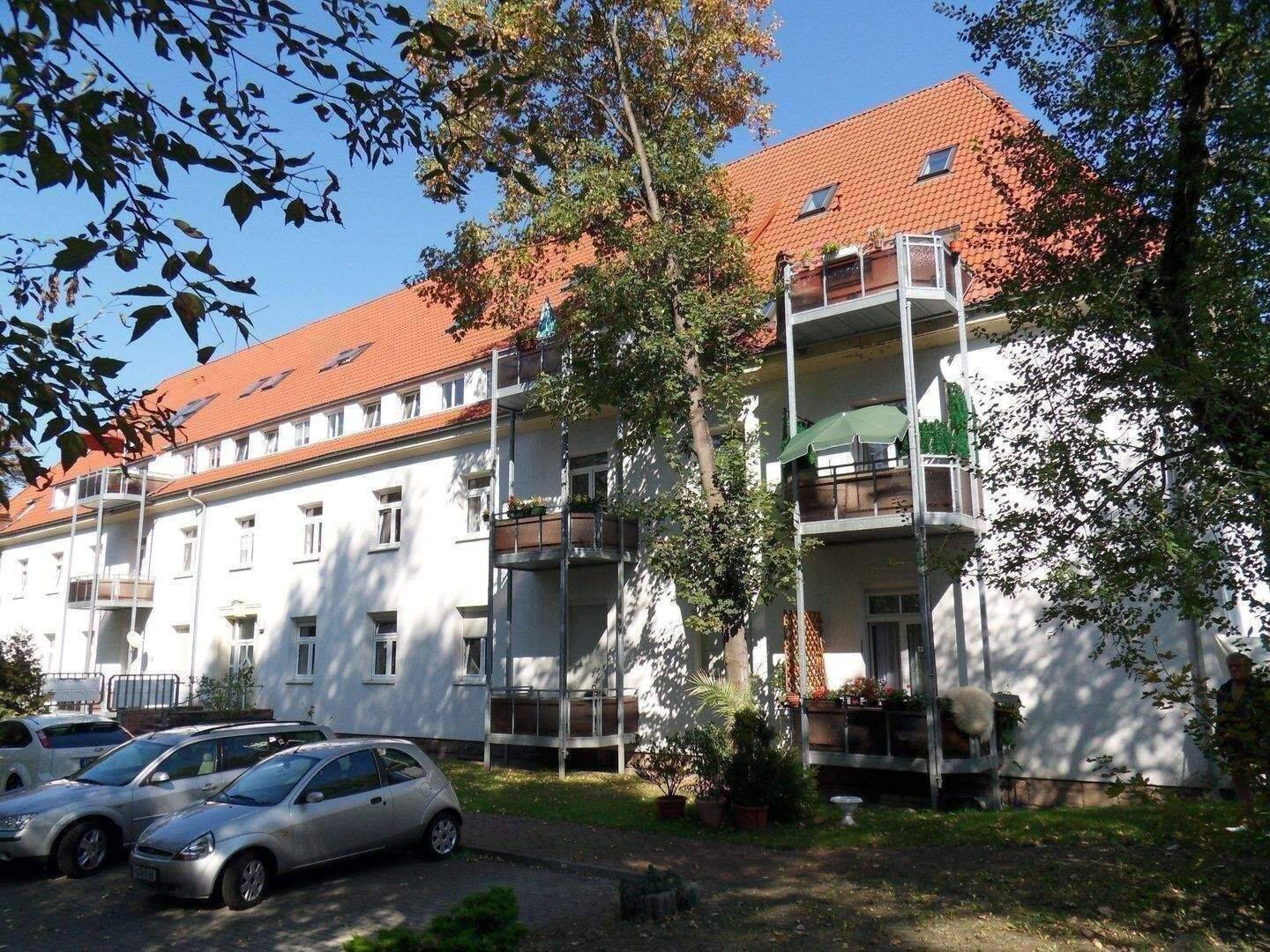 Schnuckelige Dachgeschosswohnung mit Tageslichtbad, 6217 Merseburg