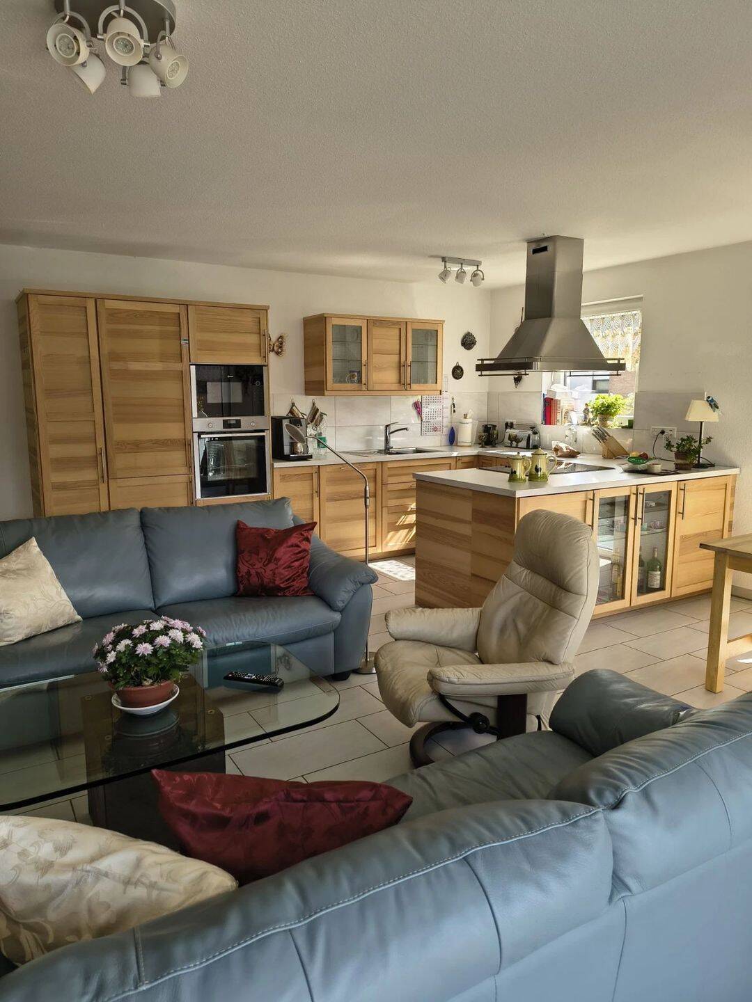 Attraktive 3-Zimmer-Wohnung mit Balkon in beliebter Lage von Kaarst, 41564 Kaarst