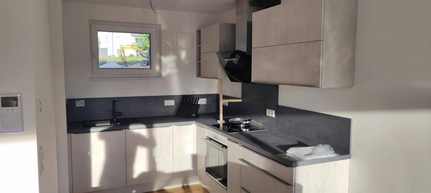Exklusive barrierefreie 2-Zimmer-Neubauwohnung (58 m²) mit Aufzug, Bosch-EBK, Smart Home & Garage in 96486 Oberlauter, 96486 Lautertal