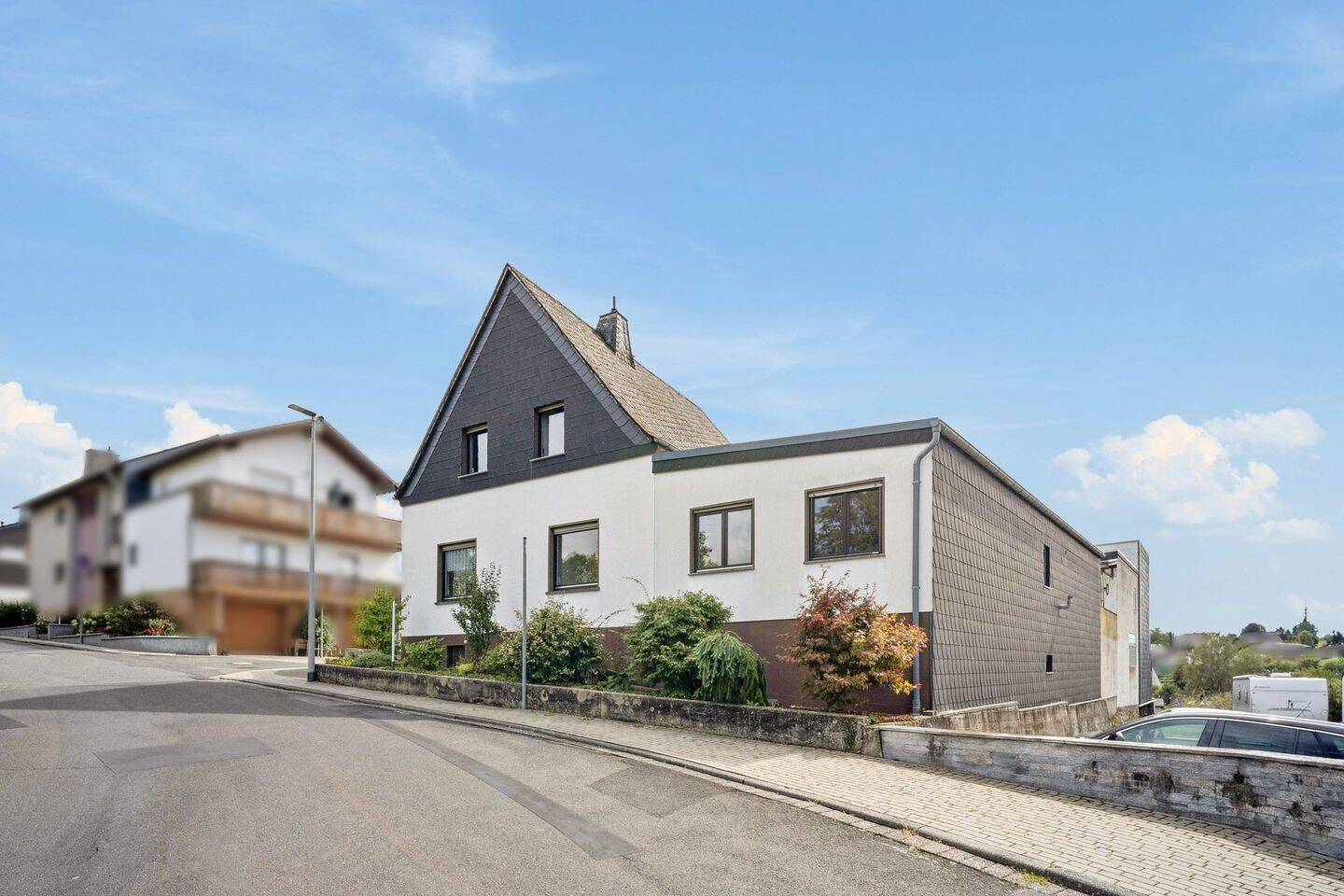 Gepflegtes Wohnhaus mit viel Platz für individuelle Wohnideen, 65604 Elz