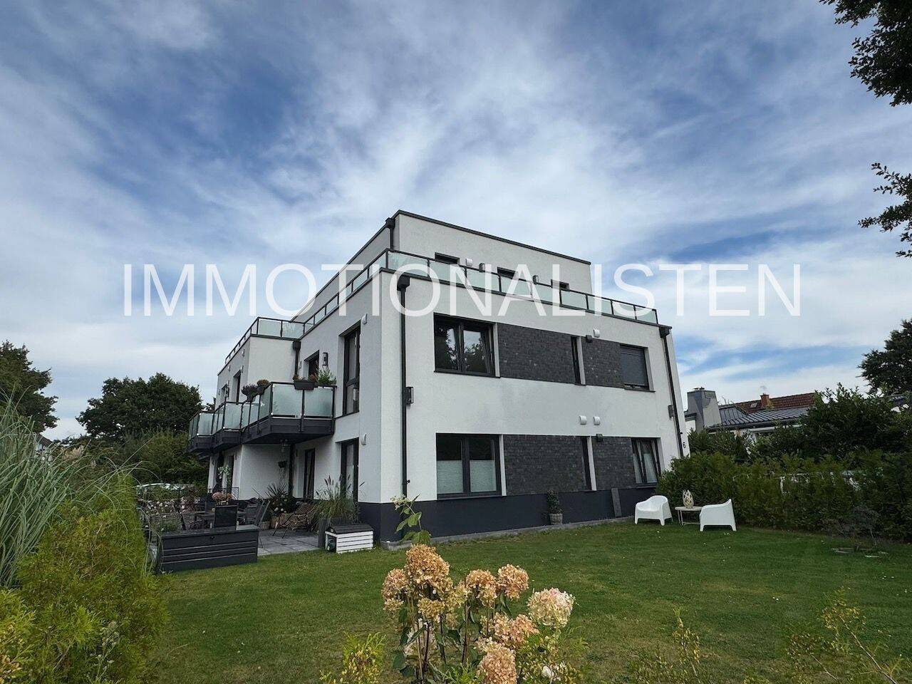 #IMMOTIONAL ERDGESCHOSS-WOHNUNG MIT GARTENBEREICH NÄHE SPECKENBÜTTELER PARK, 27580 Bremerhaven (Lehe Speckenbüttel Weddewarden Überseehafen)