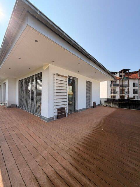 Exklusives Penthouse auf ca. 173,25 m² mit weitläufiger Süd-/West-Dachterrasse und privatem Aufzugzugang., 94034 Passau (Altstadt Grubweg Hacklberg Hals)