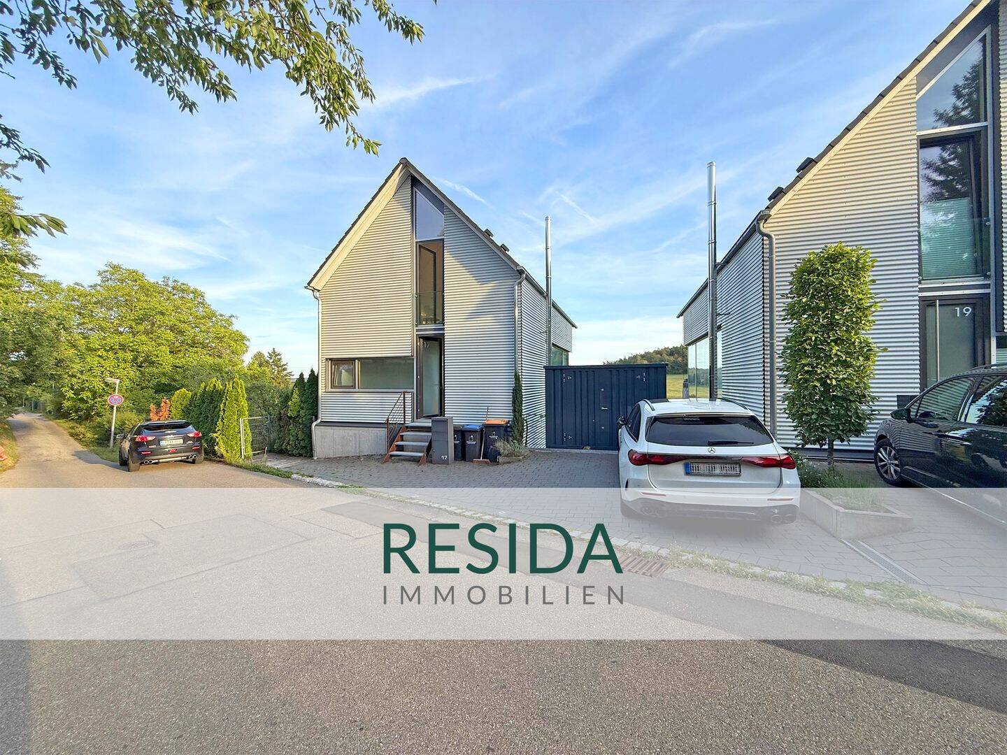 Exclusive Glass Estate with Panoramic Views, Sauna & 15 Min to Panzer Kaserne, 71093 Weil im Schönbuch