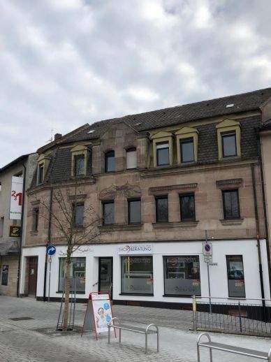Top sanierte 4 Zimmer-Wohnung in zentraler Lage von Zirndorf, 90513 Zirndorf