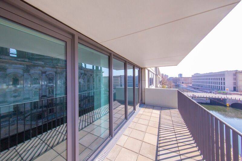 4 Zi-Whg 2 Balkone EBK Aufzug Concierge TG gg vom Humboldtforum (5.1), 10178 Berlin (Mitte)