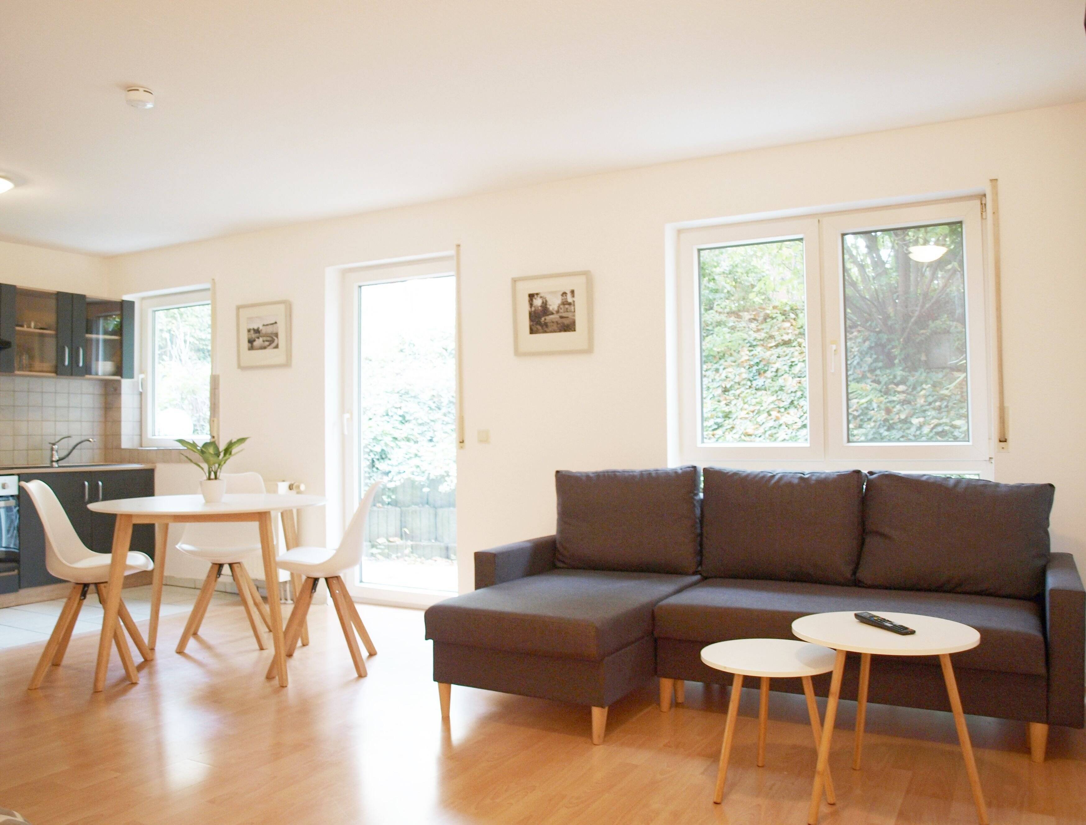 Möbliertes Wohnen in Bestlage! Gut ausgestattetes, komfortables City-Apartment mit ruhiger Terrasse in Zentrumsnähe, 68723 Schwetzingen