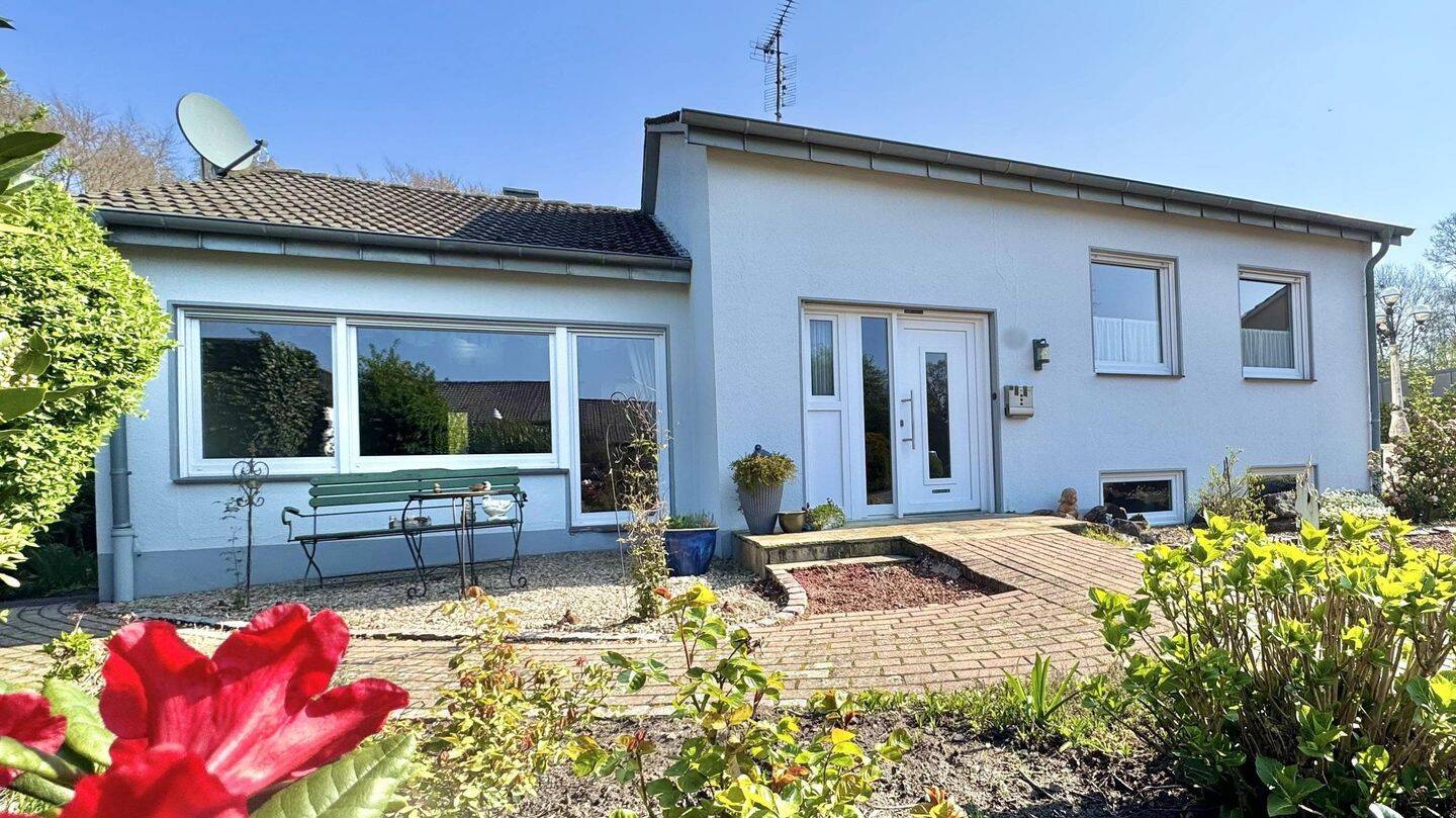 Charmantes Einfamilienhaus mit Garage in ruhiger Lage und Waldblick in Stadtlohn, 48703 Stadtlohn