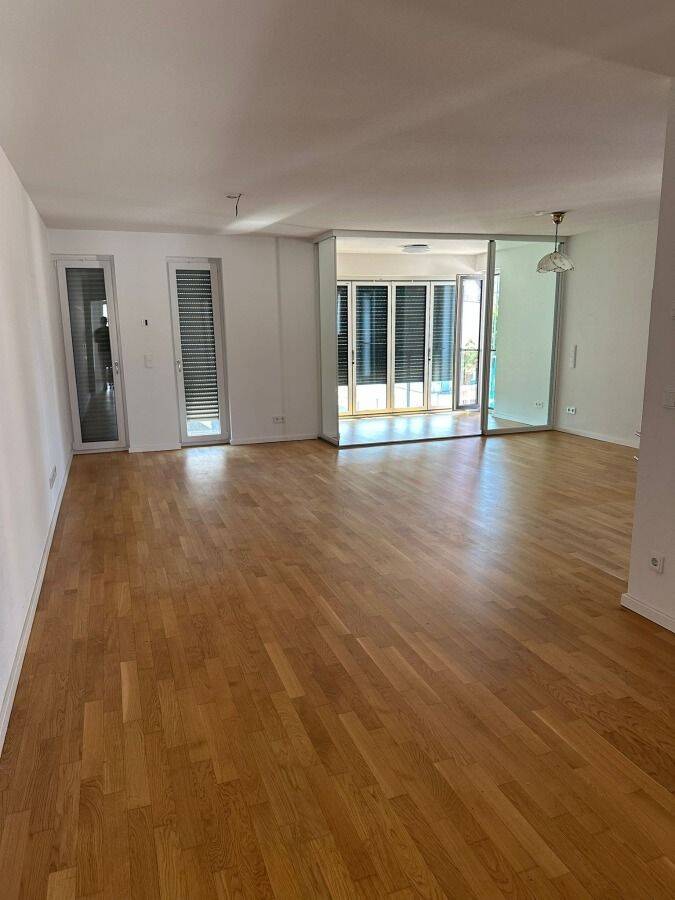 Moderne 3-Zimmerwohnung mit Wintergarten., 61118 Bad Vilbel