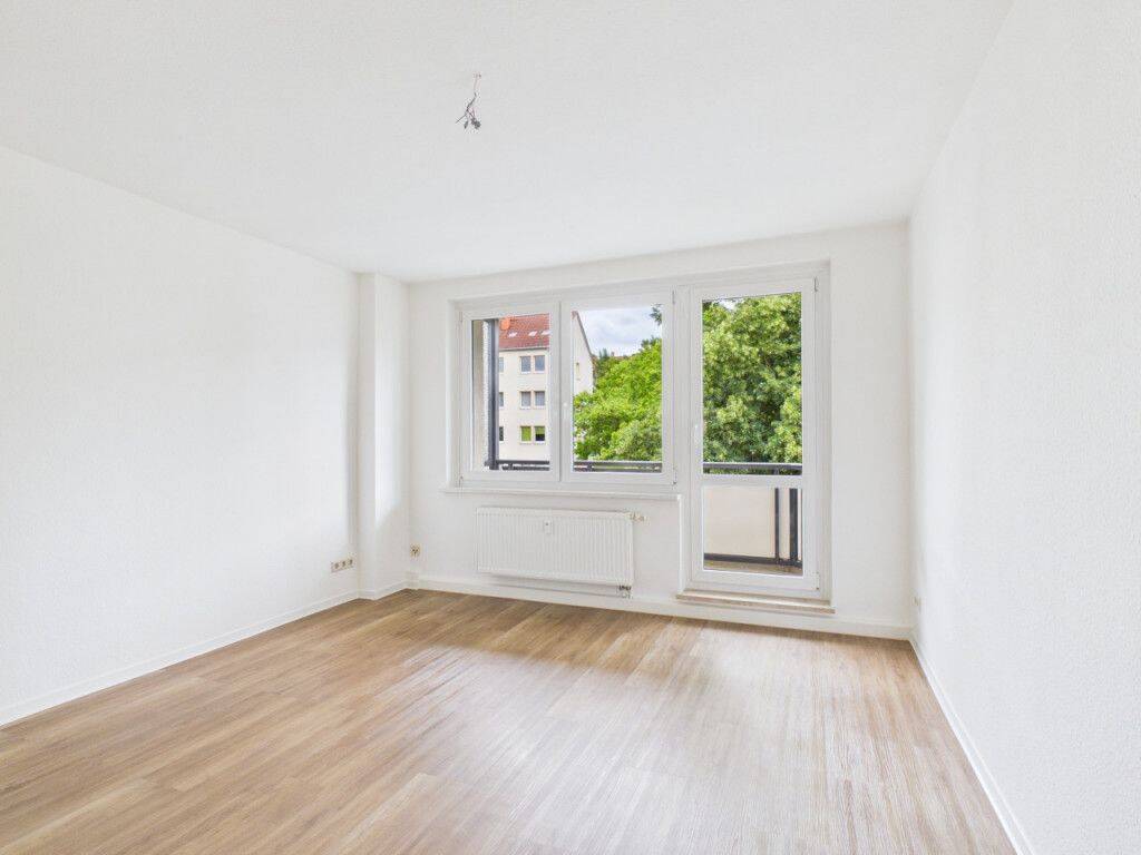 3-Raum-Wohnung mit Balkon auf dem Kapellenberg, 9119 Chemnitz (Helbersdorf Kapellenberg Kappel Zentrum)