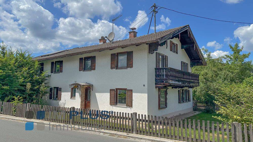 Mehrfamilienhaus- oder Wohnungen- ehm. Bauernhof mit verschiedenen Nutzungsmöglichkeiten, 83109 Großkarolinenfeld