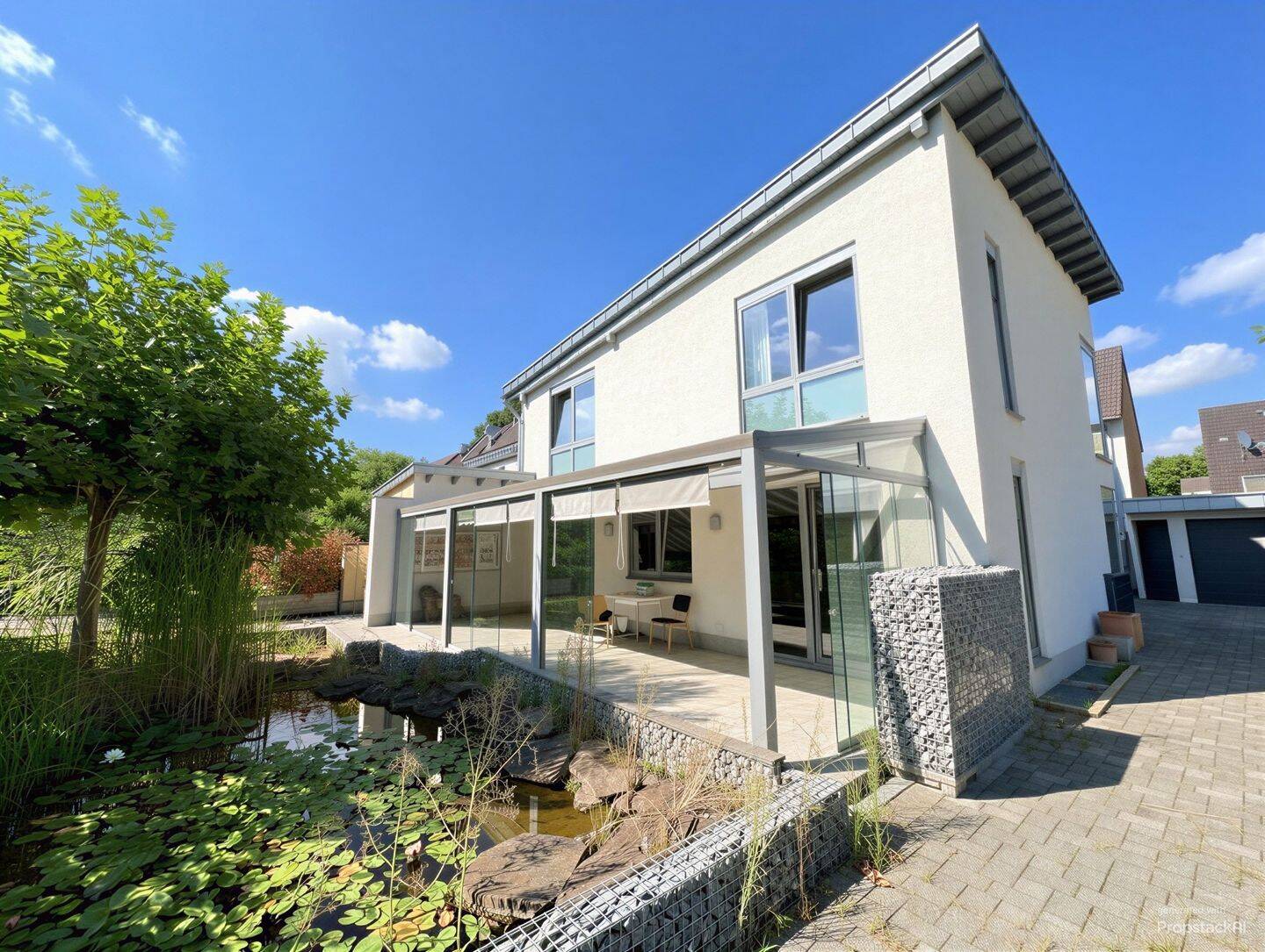 Architektenhaus mit Einliegerwohnung in gefragter Wohnlage, 41470 Neuss
