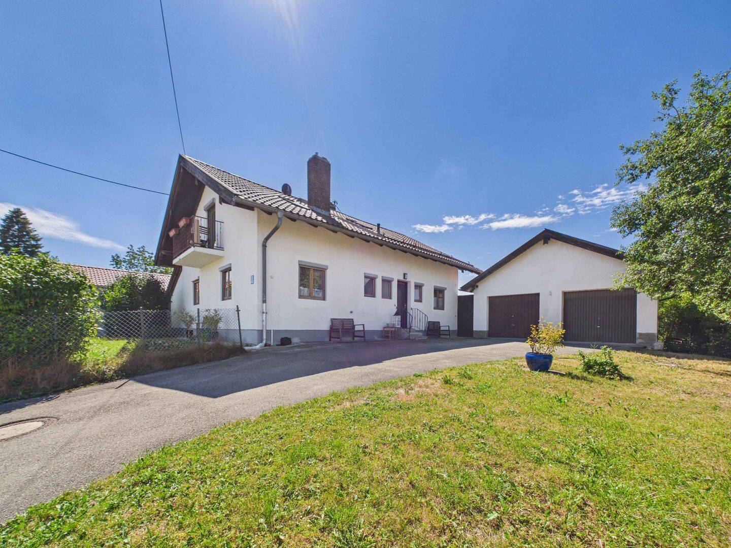 Sanierungsobjekt auf großzügigem Grundstück – modernisieren oder neu planen, 85667 Oberpframmern