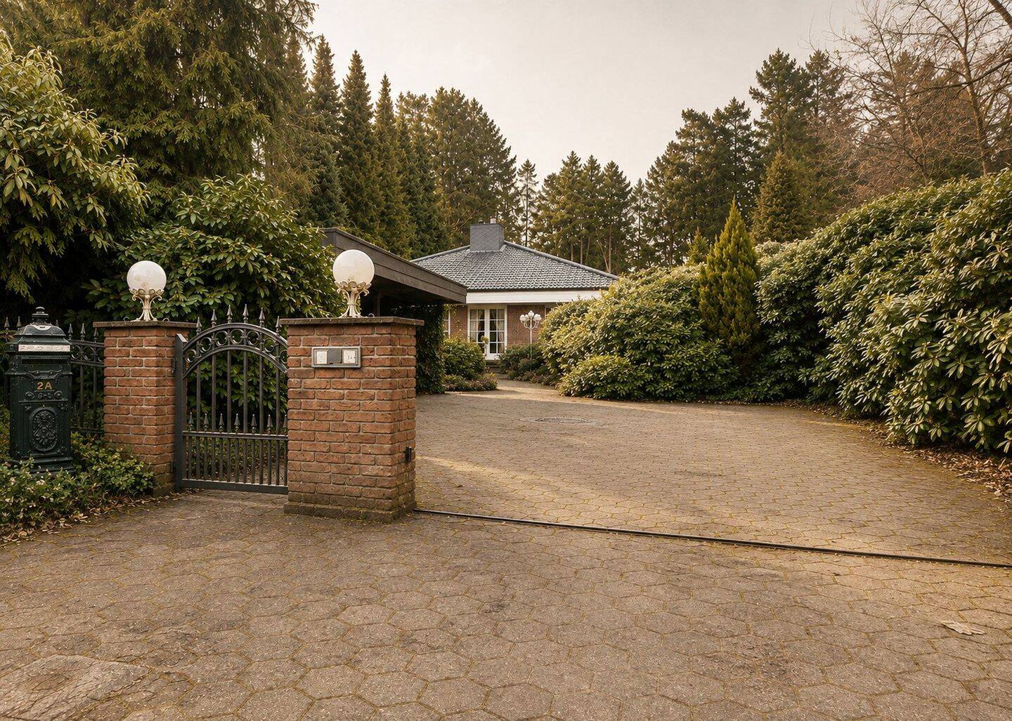 Freistehendes Walmdachbungalow – 213 m² Wohnfläche, großes Grundstück & viel Privatsphäre, 21244 Buchholz in der Nordheide