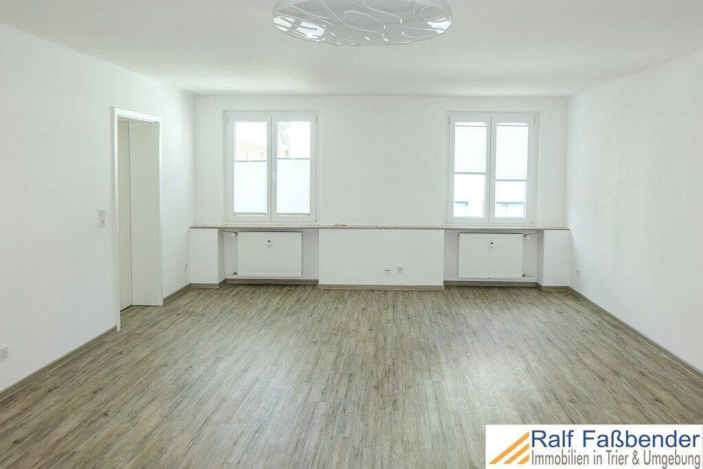 Trier-Innenstadt, 5 ZKB mit Einbauküche und Terrasse ab sofort zu vermieten., 54290 Trier (Innenstadt Trier-Süd)