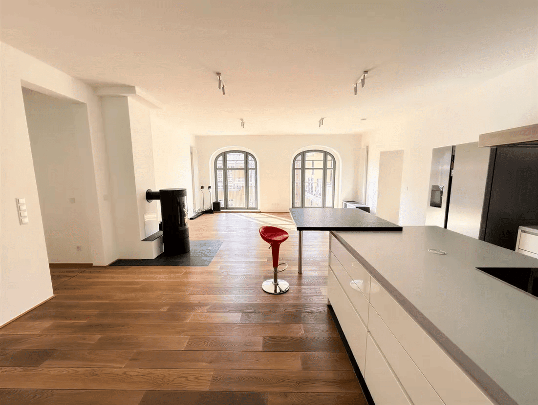 Großzügige Vier-Zimmer-Wohnung im dritten Obergeschoss, 10115 Berlin (Mitte Wedding)