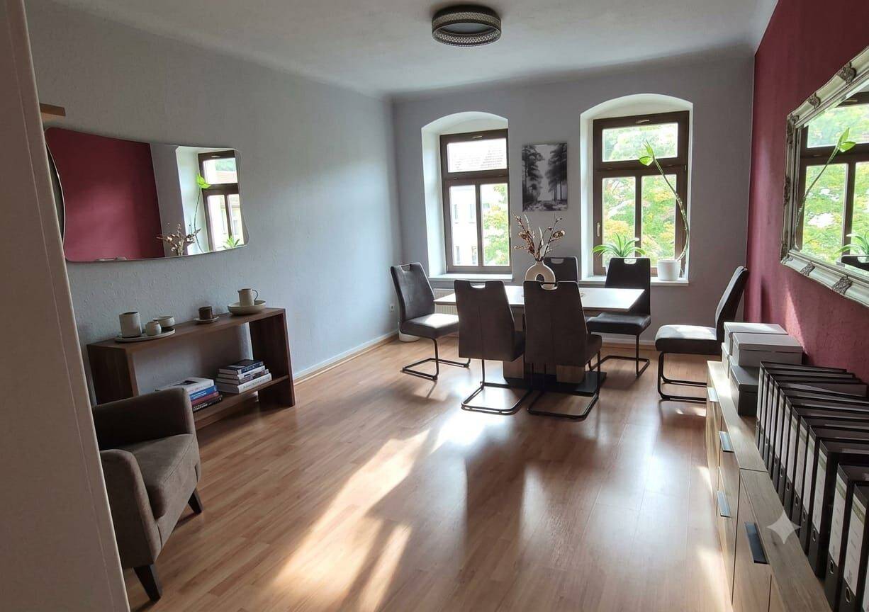 GROSSER BALKON / TOP LAGE / HELLE WOHNUNG / BLICK INS GRÜNE, 9131 Chemnitz (Ebersdorf Hilbersdorf)