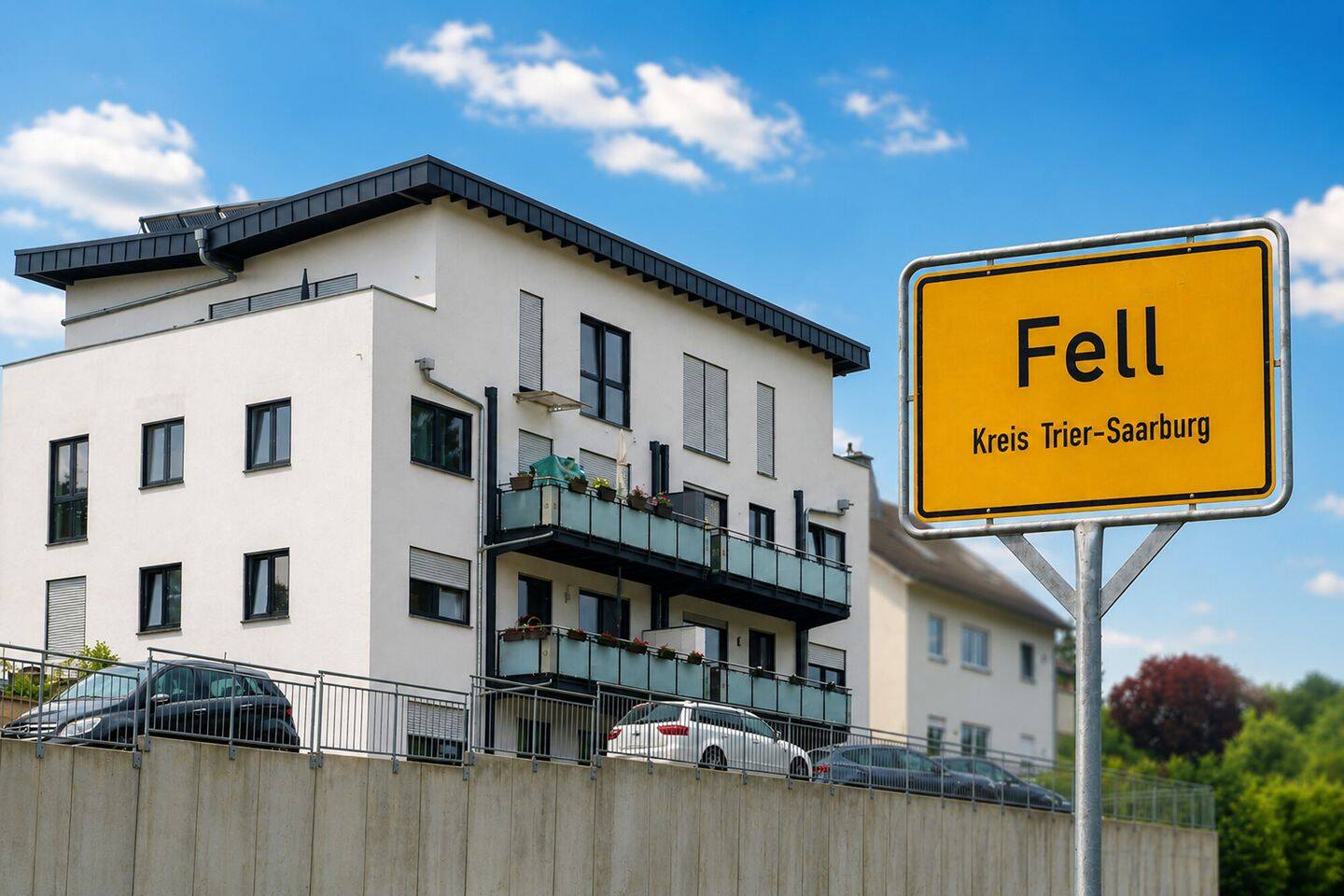 Fell / Weinbergstraße 50a – Eigentumswohnung im Ober- und Dachgeschoss – 137 m2 mit Parkplatz, 54341 Fell