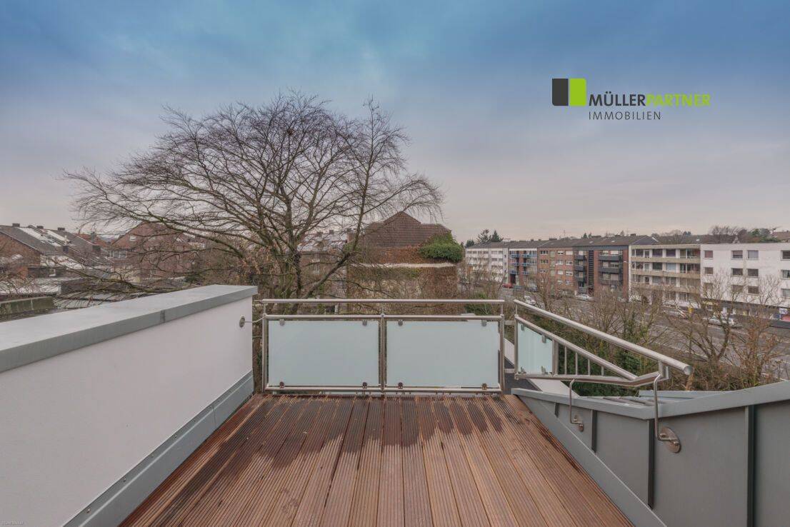 Moderne Dachgeschosswohnung mit Dachterrasse im Stadtzentrum von Eschweiler, 52249 Eschweiler