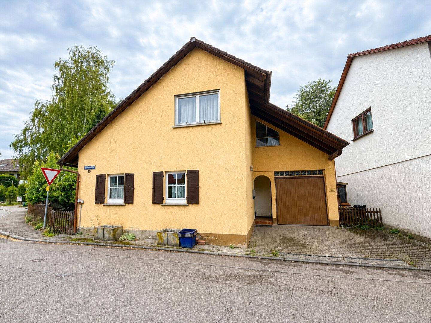 Sanierungsbedürftiges Einfamilienhaus in zentraler Lage von Bühlertann!, 74424 Bühlertann
