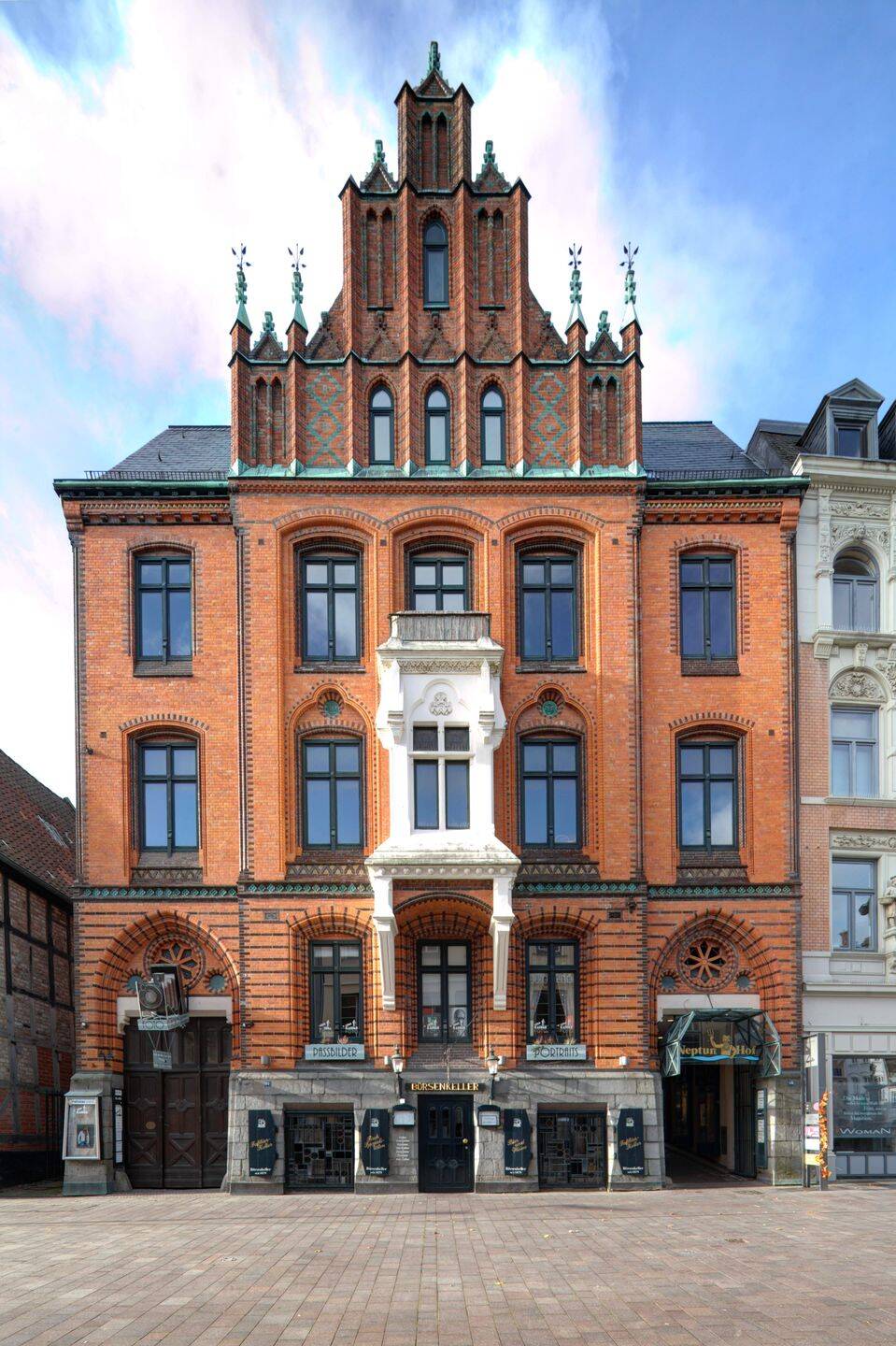 repräsentative 5-Zi.-Wohnung (teilweise gewerbliche Nutzung möglich), 24937 Flensburg
