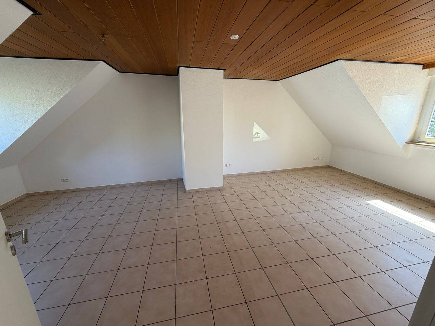 Renovierte 3-Zimmer-Wohnung in zentraler Lage, 56068 Koblenz (Altstadt Mitte Rauental Stolzenfels Süd)