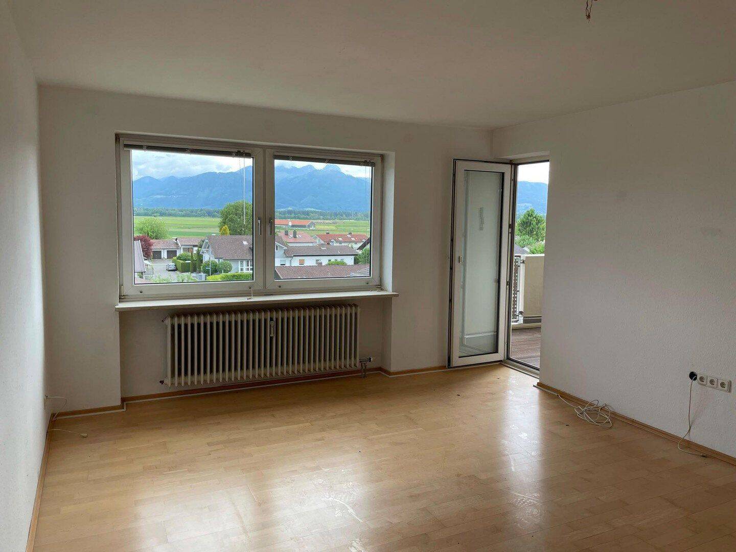2 Z mit Balkon, helles Bad, Aufzug, 83026 Rosenheim (Aising Happing Pang Süd)