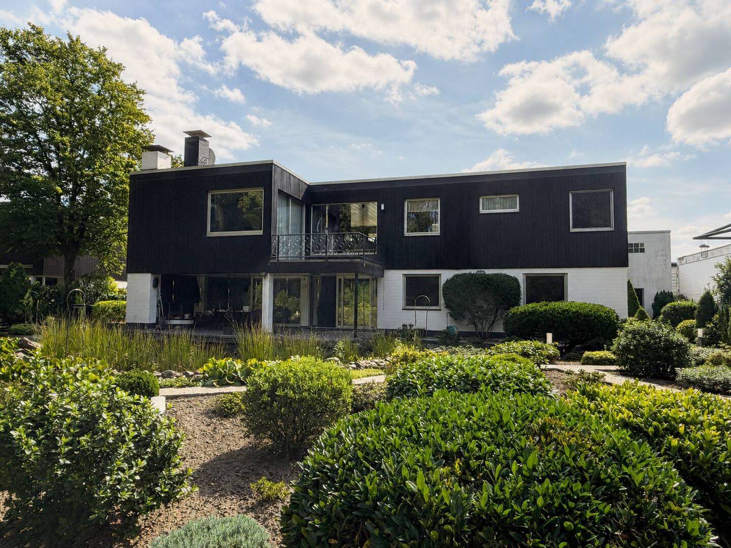 Einfamilienhaus der Extraklasse in DU-Bergheim/Grenze MO-Schwafheim, 47228 Duisburg (Bergheim Friemersheim Hochemmerich Winkelhausen)