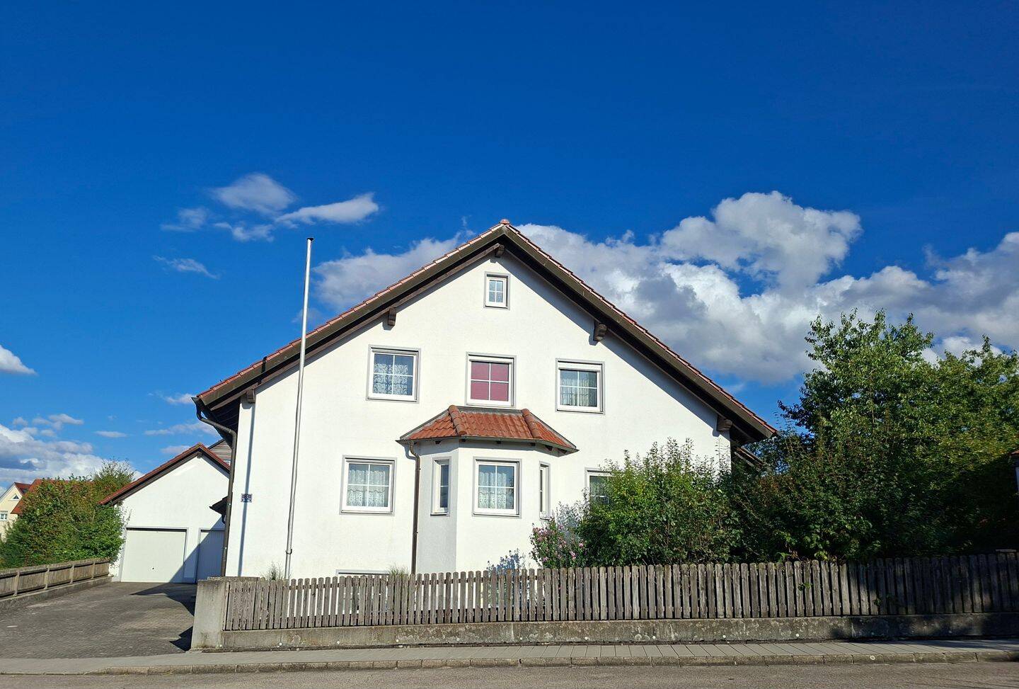 gepflegte Doppelhaushälfte in Wellheim/Ortsteil Hard, 91809 Wellheim