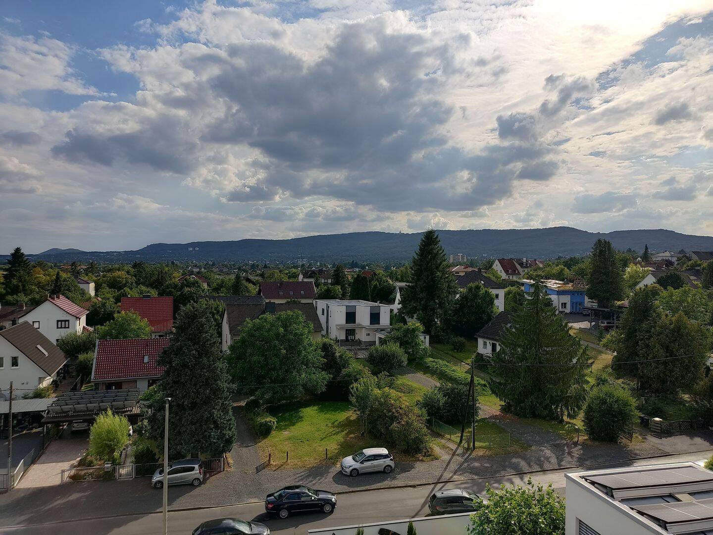 Moderne 4-Zimmer-Maisonettewohnung mit Dachterrasse, Herkules-Blick und Aufzug in Kassel-Jungfernkopf, 34128 Kassel (Harleshausen Jungfernkopf Kirchditmold)