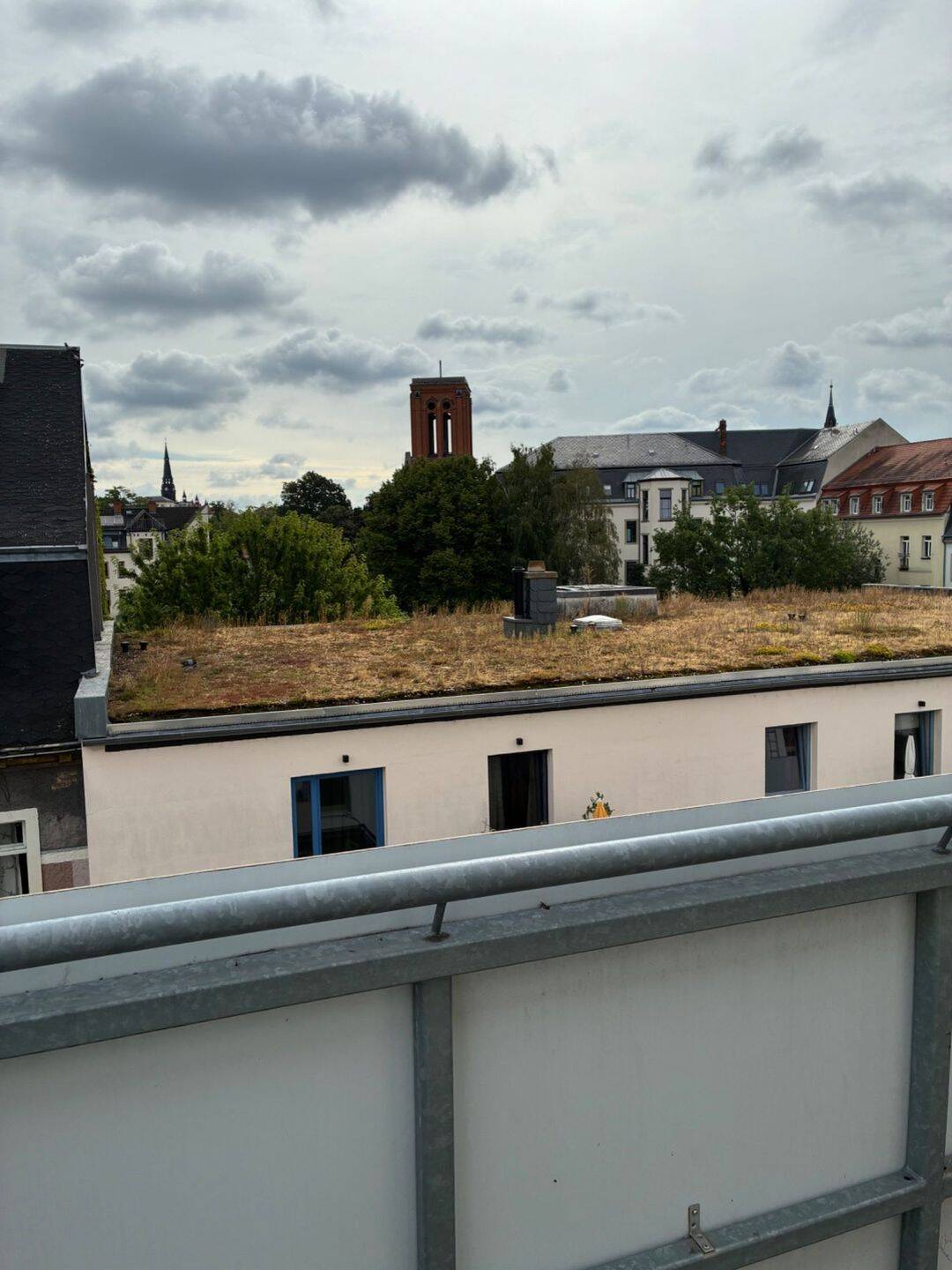 Hoch oben wohnen: 1-Zimmer-Wohnung mit Balkon in Dresden – Hechtstraße (01097), 1097 Dresden (Innere Neustadt Leipziger Vorstadt Pieschen-Nord/Trachenberge Äußere Neustadt)
