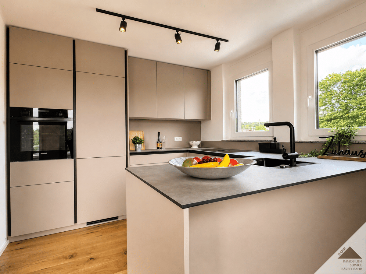 Bezugsfertig: Ein Wechsel der Perspektive – Penthouse mit Weitblick!, 71063 Sindelfingen