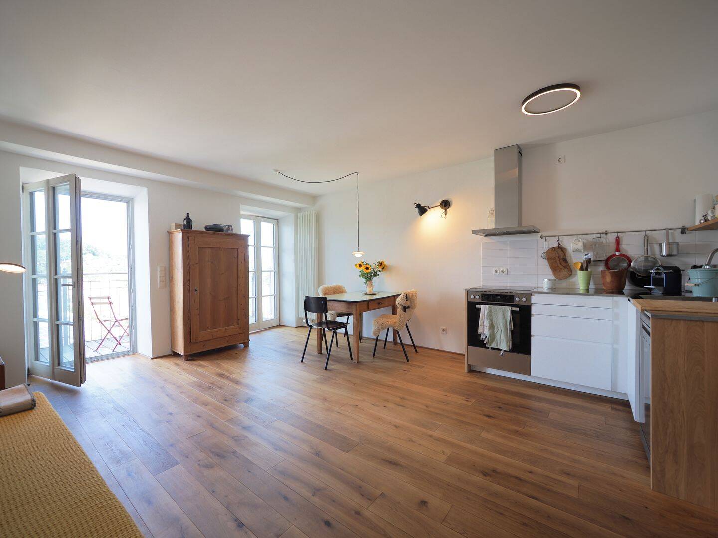 Sanierte Altbauwohnung nahe des Stadtplatzes Traunsteins – 64 m² , 2-Zimmer, Aufzug, 83278 Traunstein