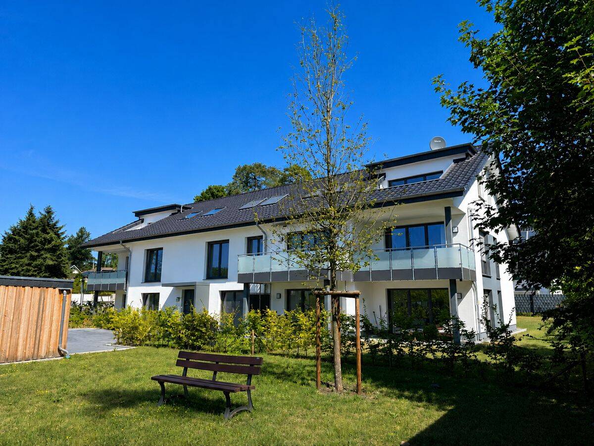 Erstbezug: Neubauwohnung mit Einbauküche, Loggia & Stellplatz, 33659 Bielefeld (Senne)