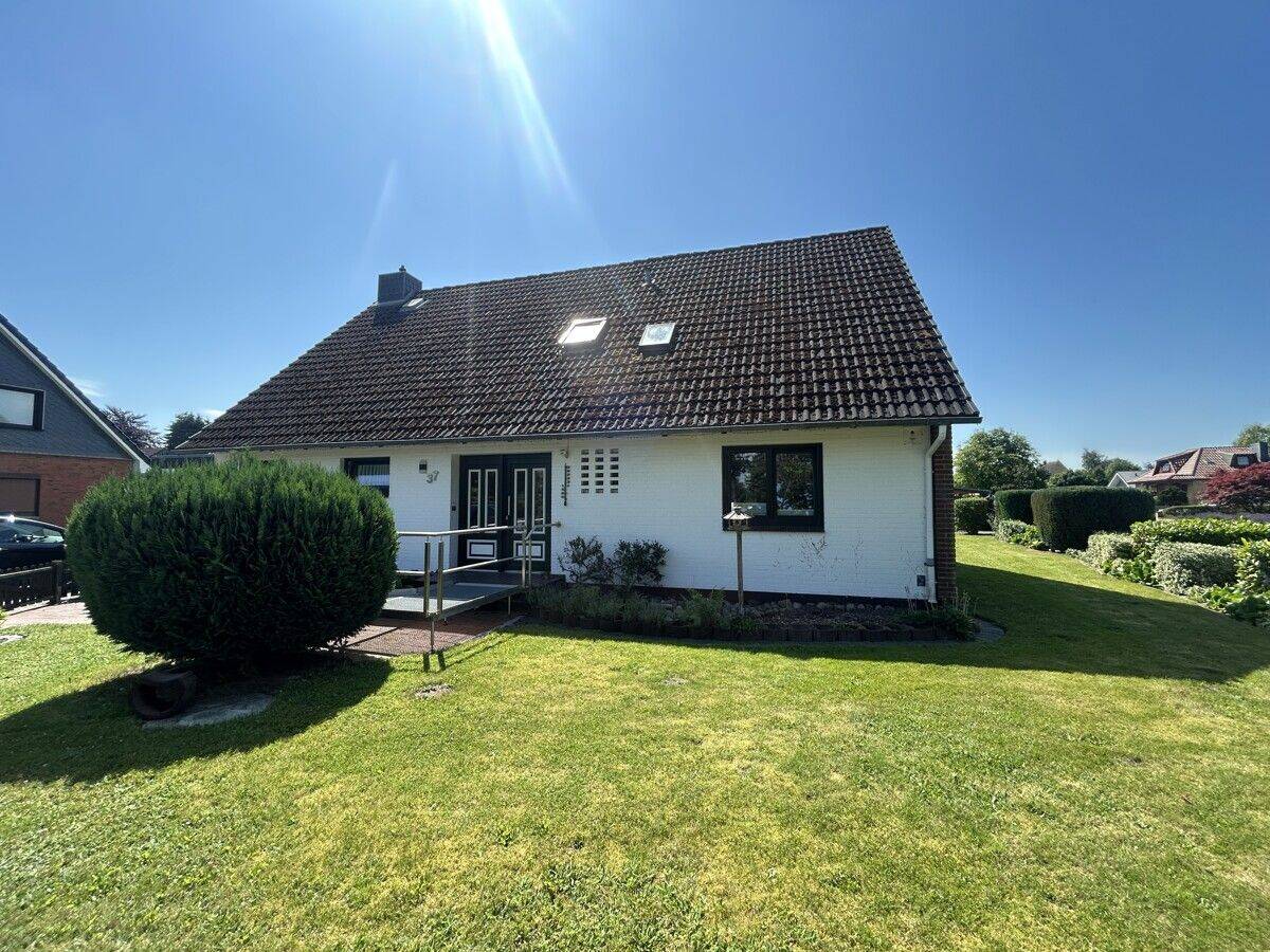 Wohnen mit Perspektive – Haus mit Einliegerwohnung, 24850 Schuby