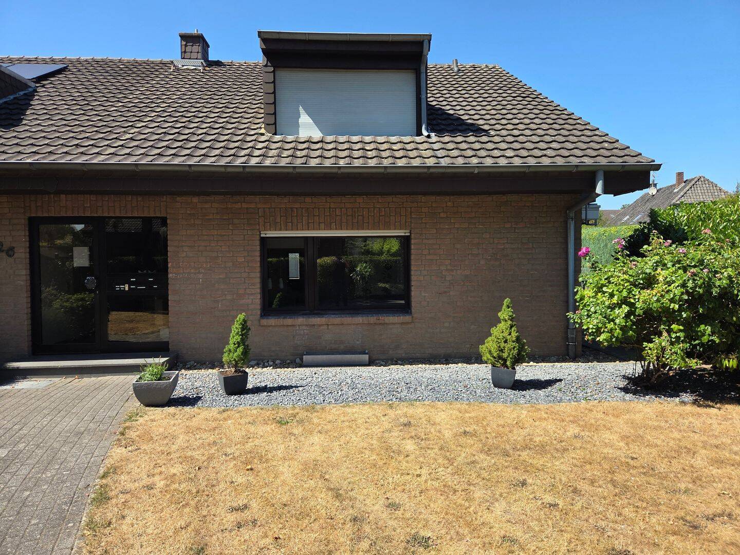 Erdgeschosswohnung mit Gartenanteil in bevorzugter ruhiger Lage von Kleve-Materborn mit Tiefgaragenstellplatz, 47533 Kleve