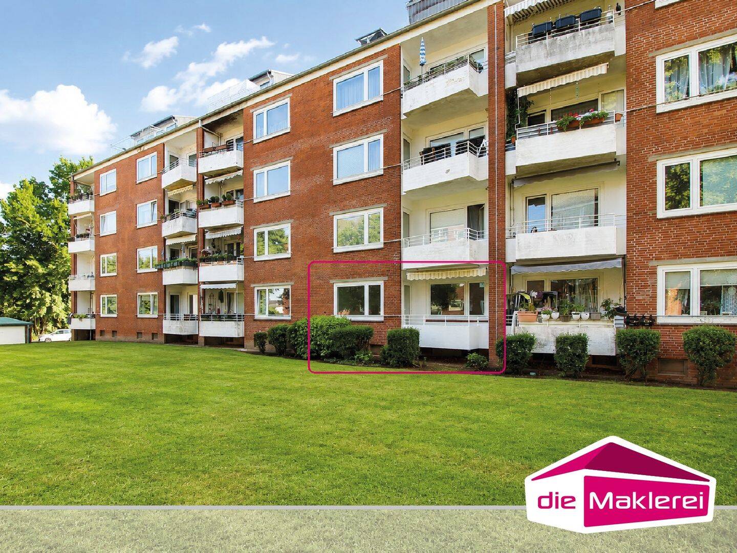 Renovierte 2,5-Zimmer-Wohnung mit Balkon in Bad Segeberg, 23795 Bad Segeberg