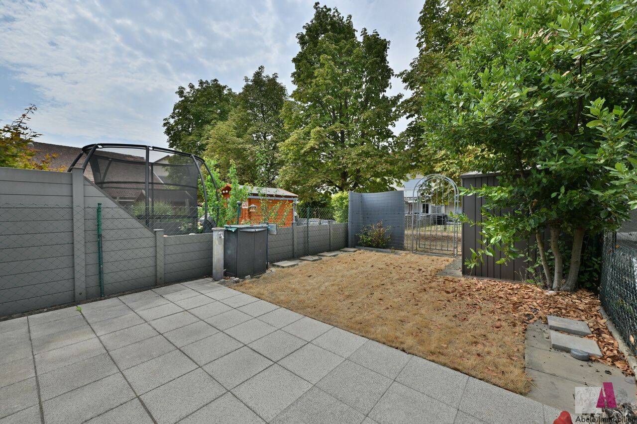 Besichtigen-kaufen-einziehen: Sehr gepflegtes Reihenmittelhaus in gewachsener Lage von Haltingen, 79576 Weil am Rhein